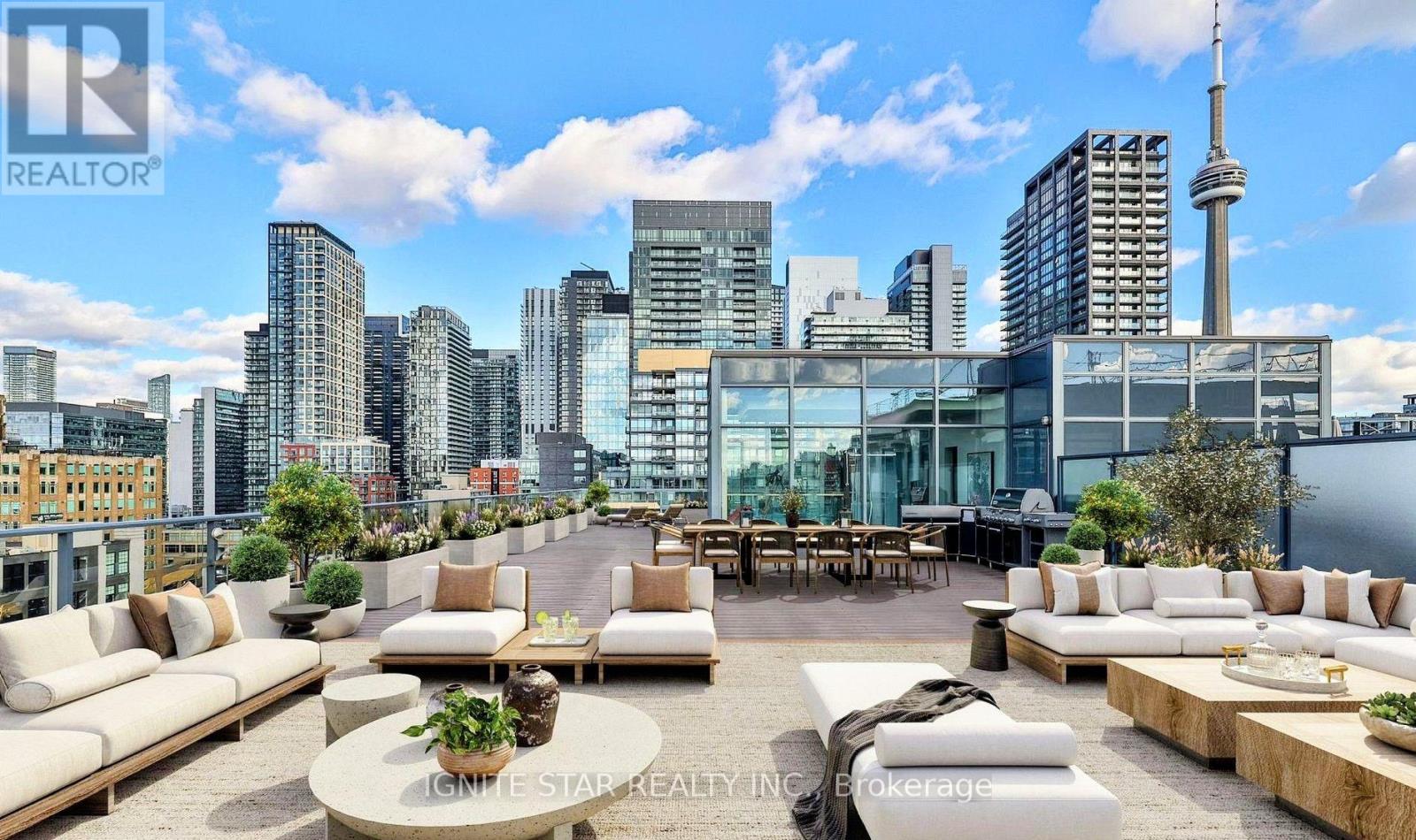 #209 478 KING STREET W - 1
