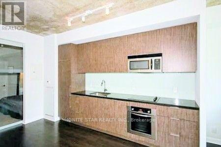 #209 478 KING STREET W - 2