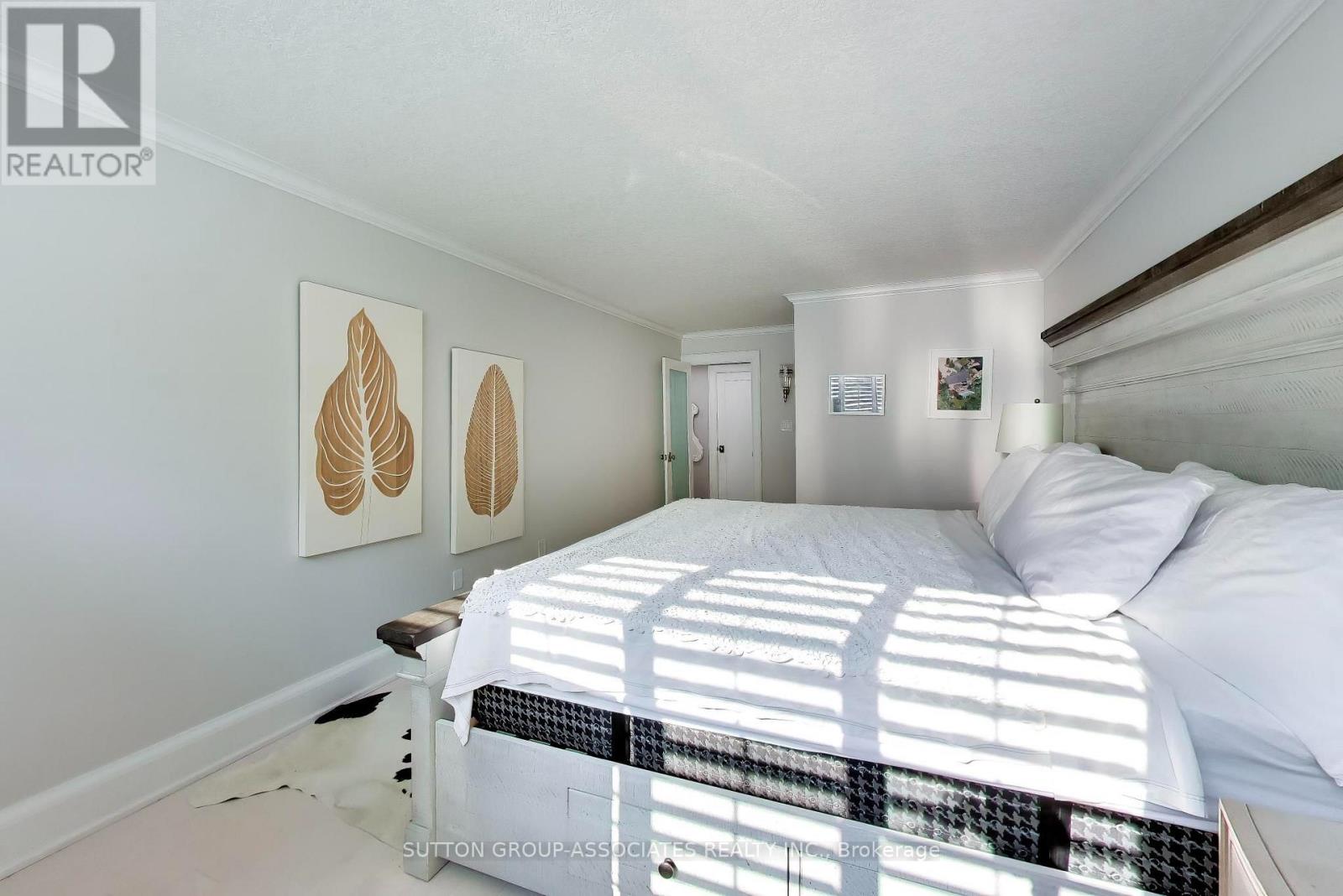 #204 75 WYNFORD HTS CRESCENT - 12