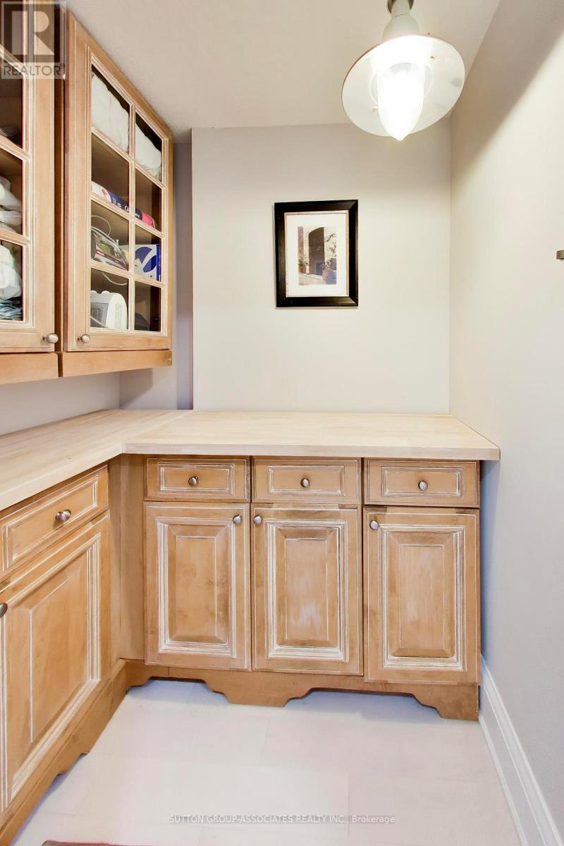 #204 75 WYNFORD HTS CRESCENT - 19