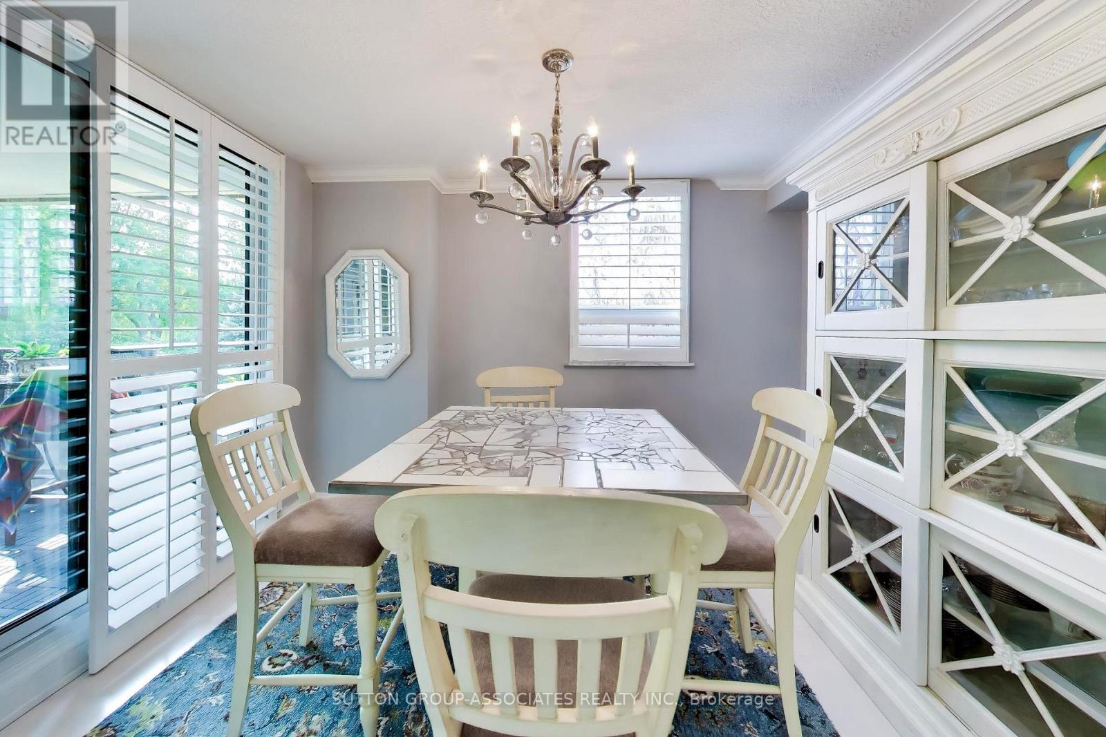 #204 75 WYNFORD HTS CRESCENT - 22