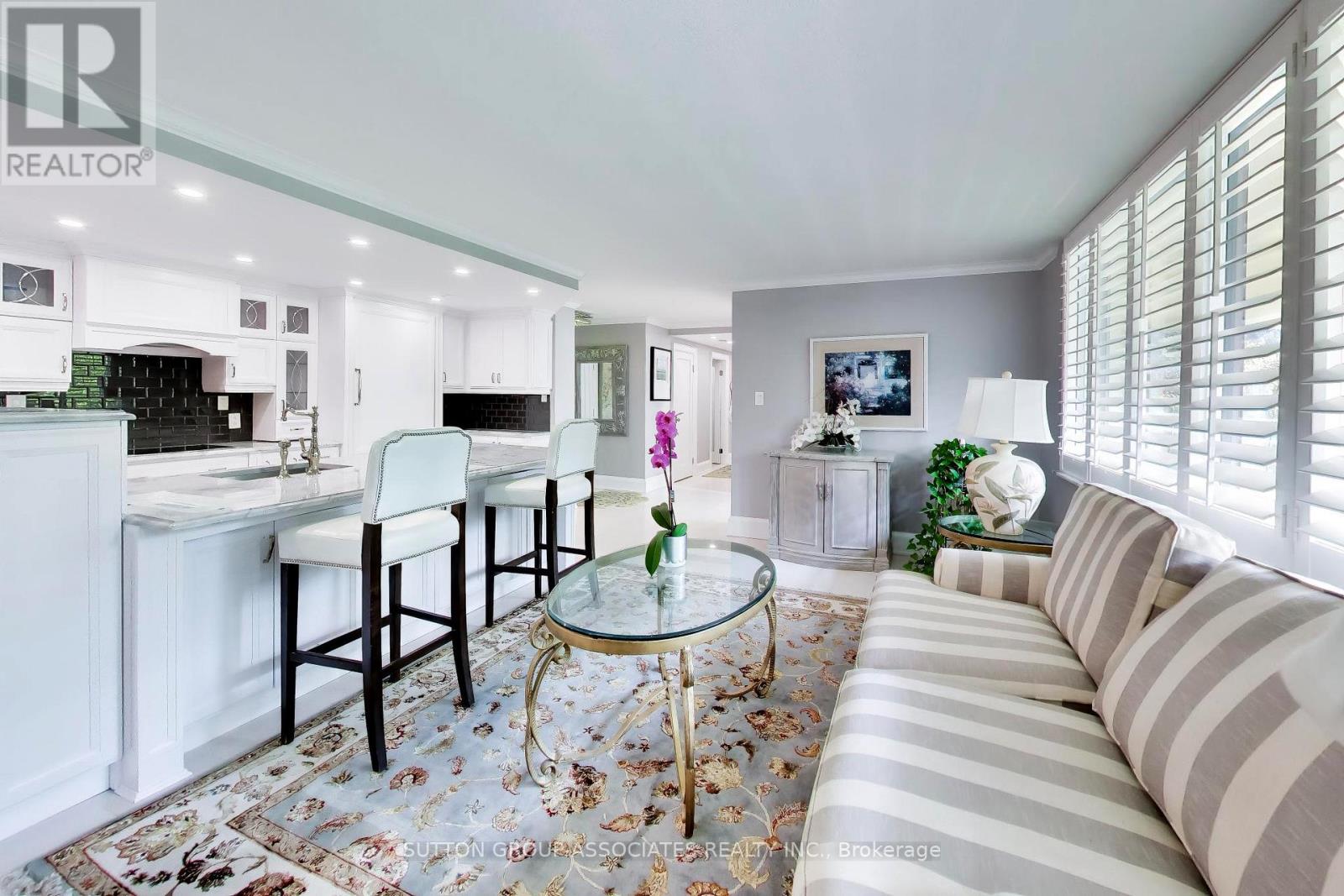 #204 75 WYNFORD HTS CRESCENT - 8