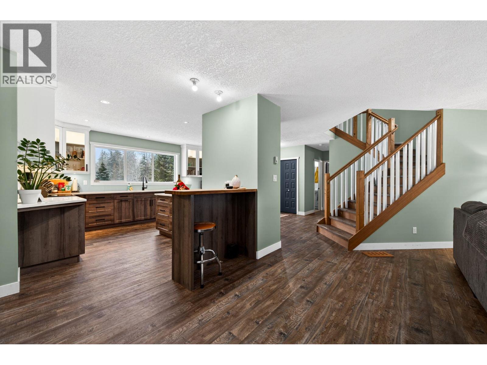 141 Wadlegger Road - 17