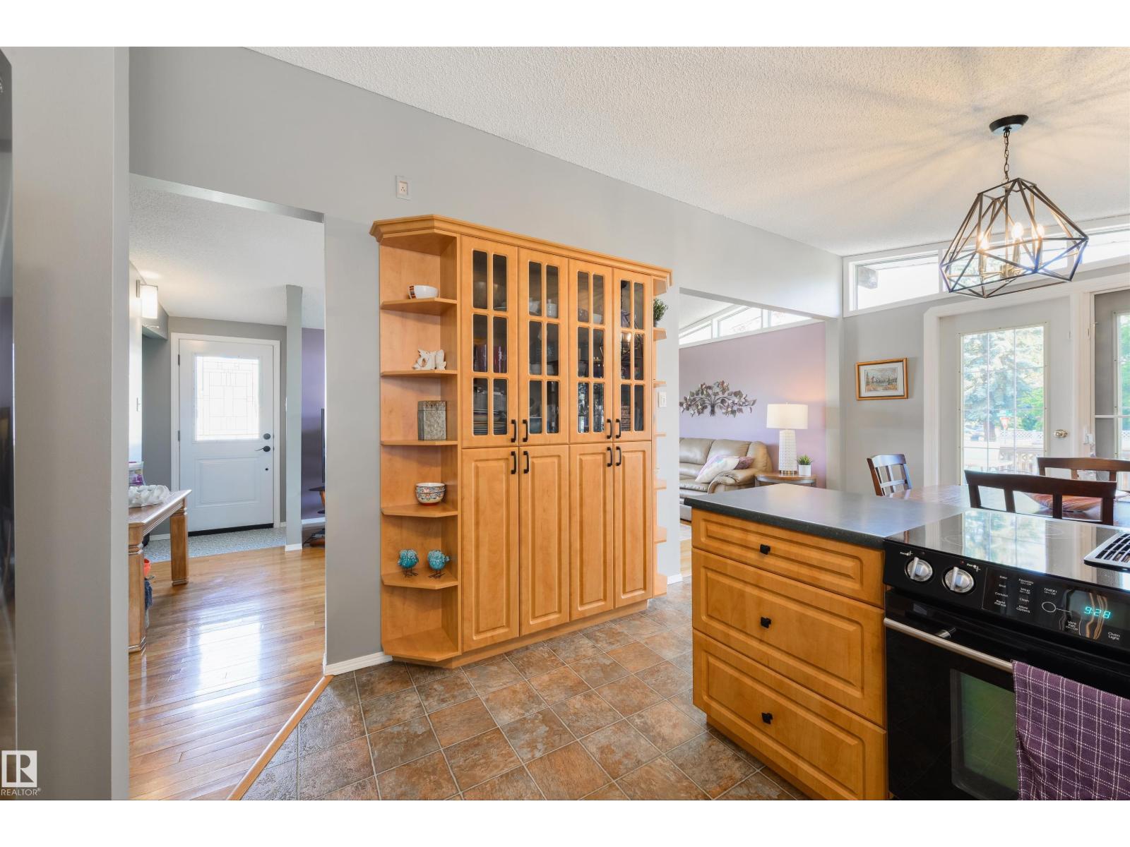 4 BLAIRMORE ST - 12