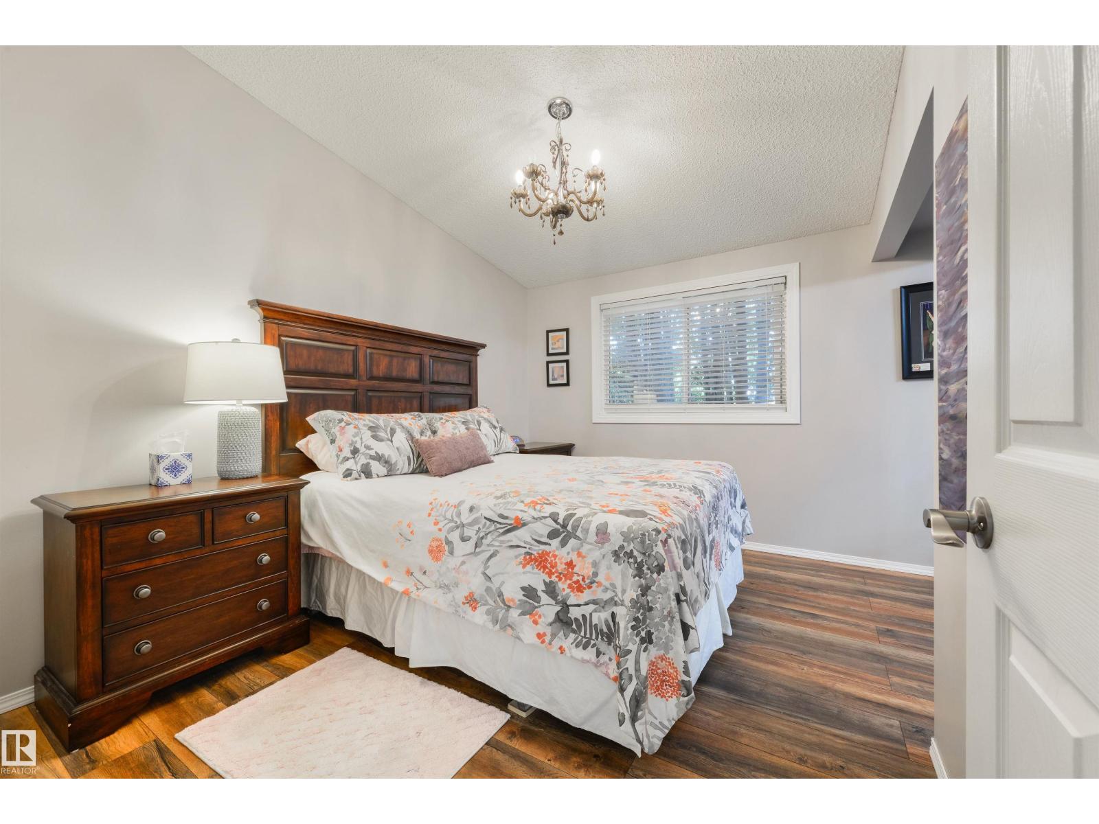 4 BLAIRMORE ST - 20