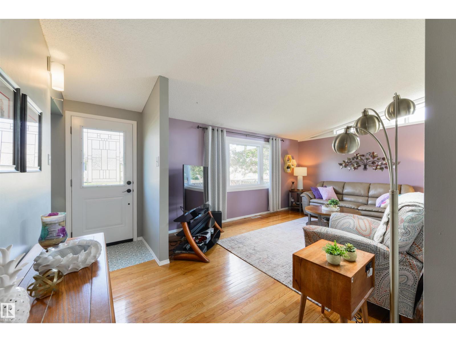 4 BLAIRMORE ST - 3