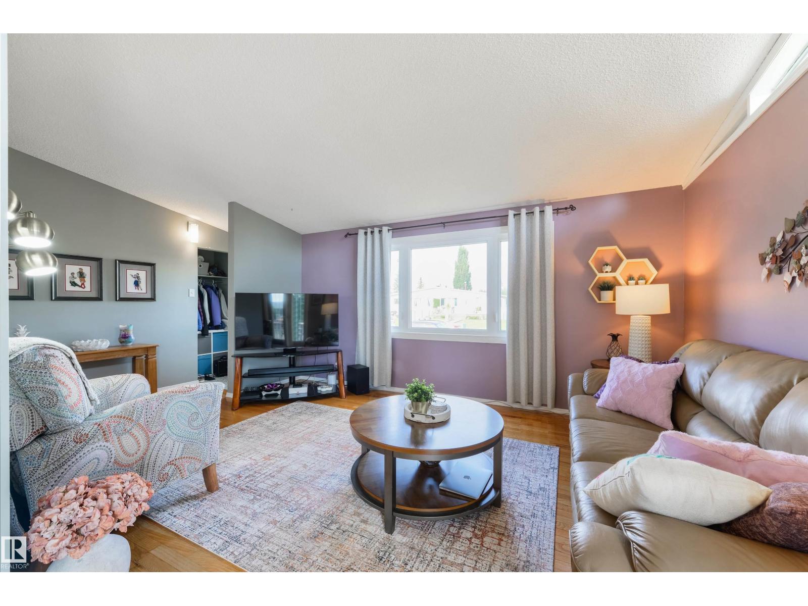 4 BLAIRMORE ST - 5
