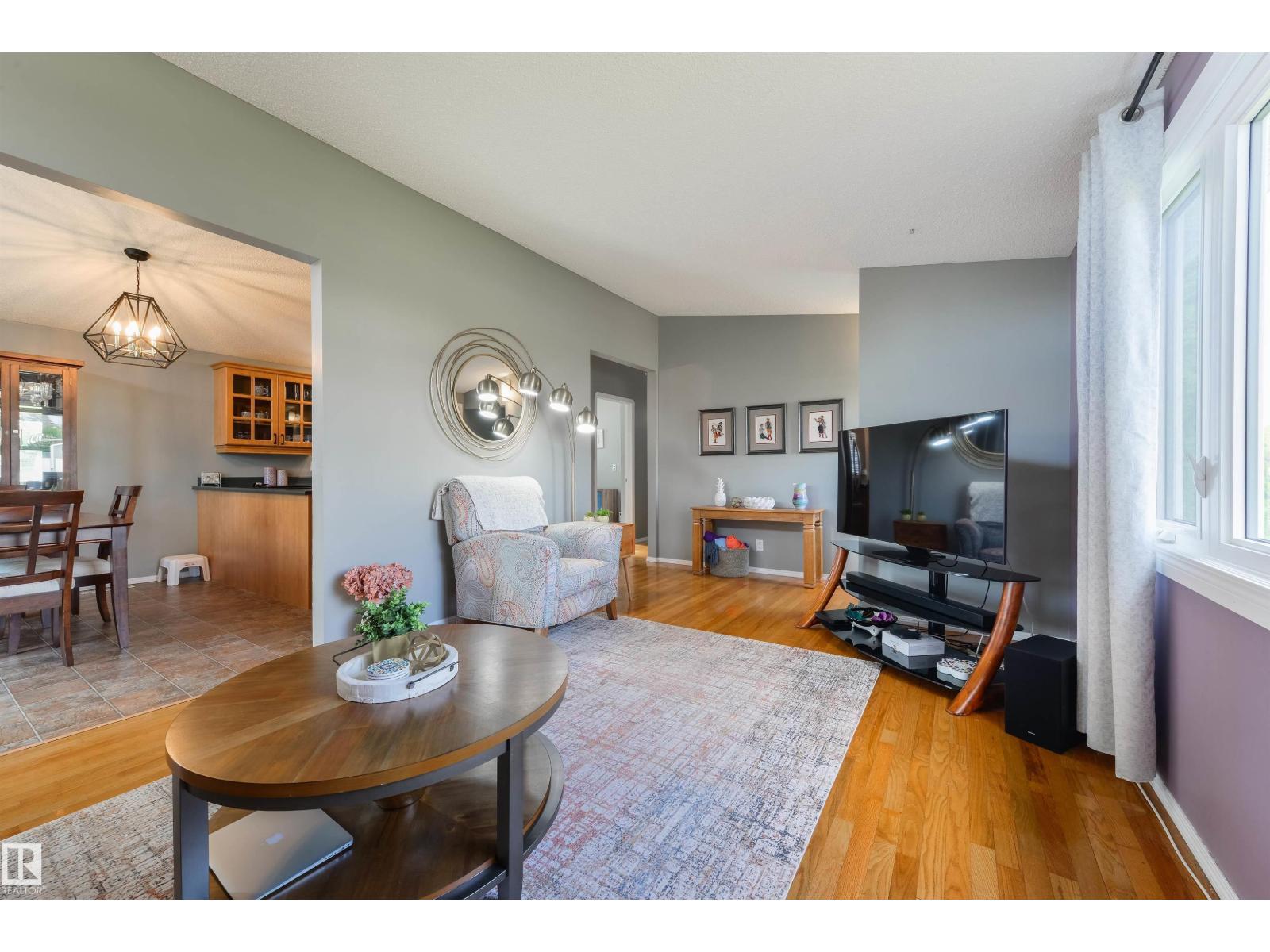 4 BLAIRMORE ST - 6