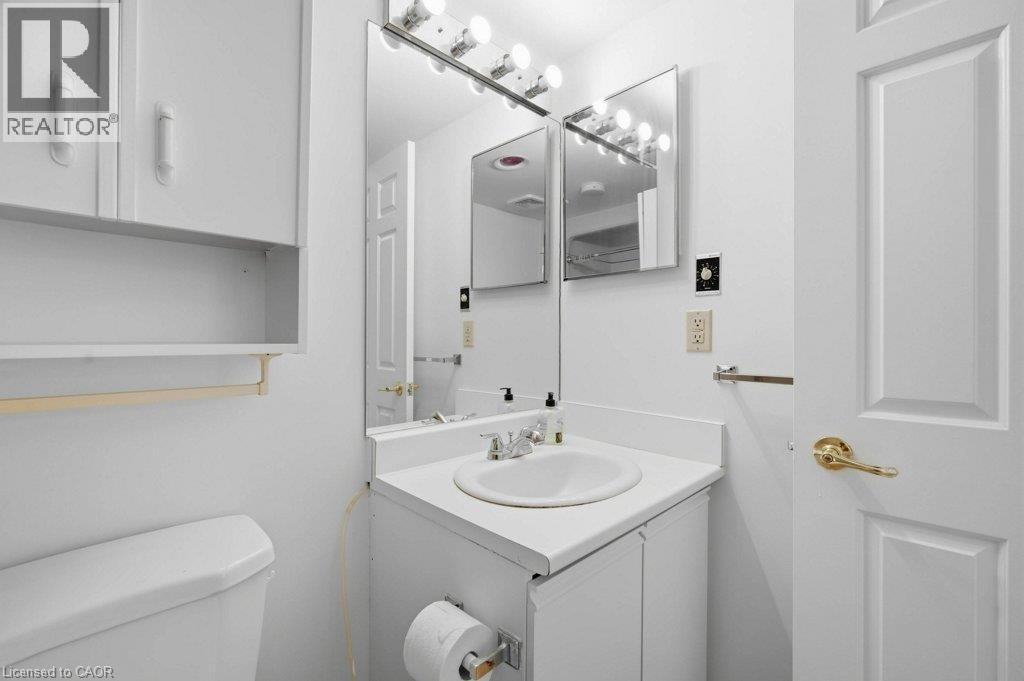 #302 1414 KING Street E - 18