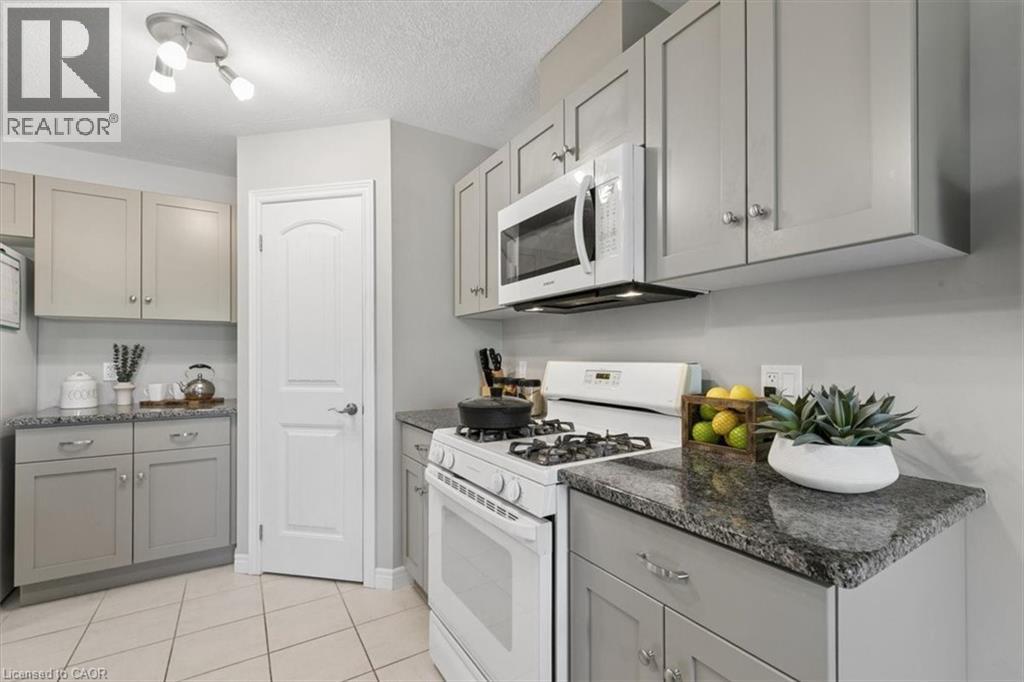 1453 DUNKIRK Avenue - 11