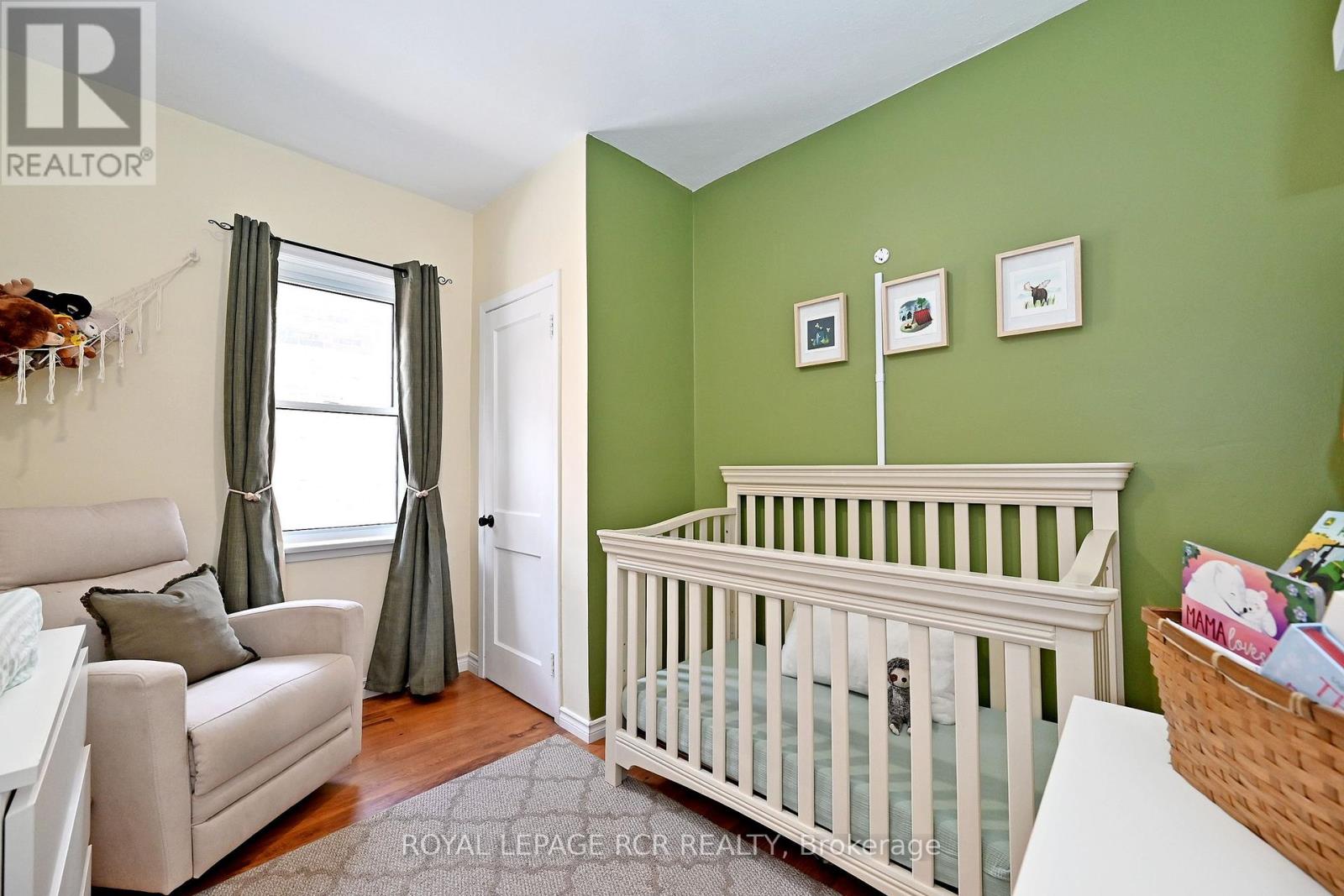 116 BUCKINGHAM AVENUE - 16