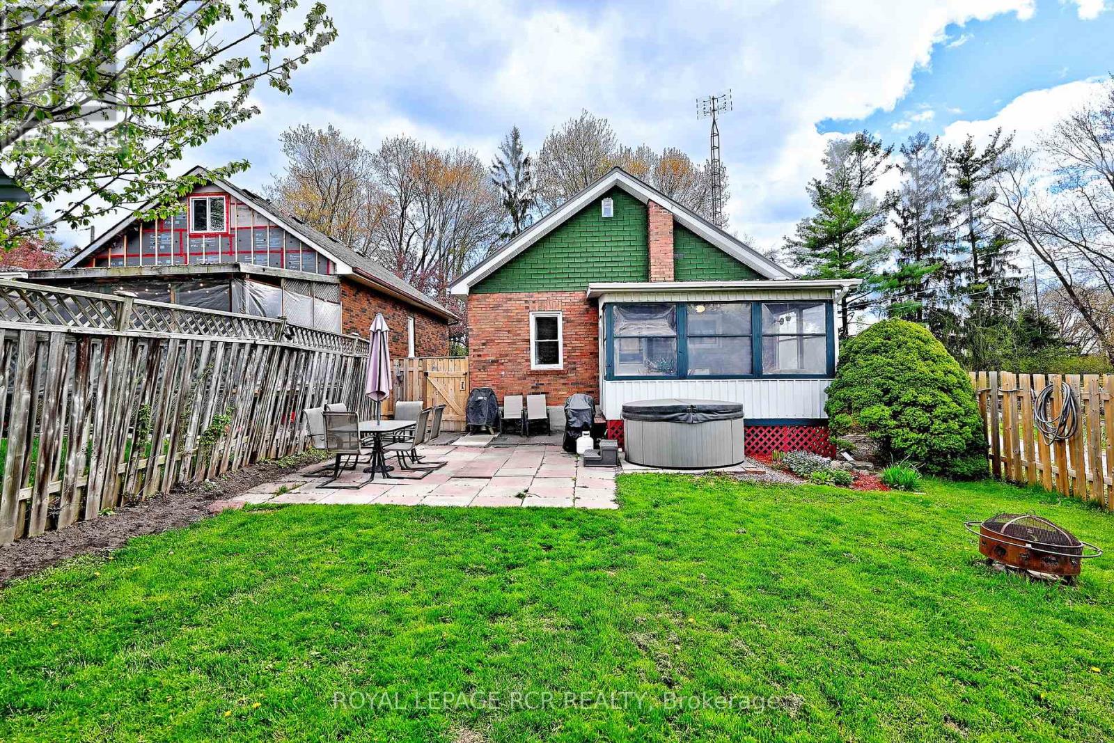 116 BUCKINGHAM AVENUE - 39