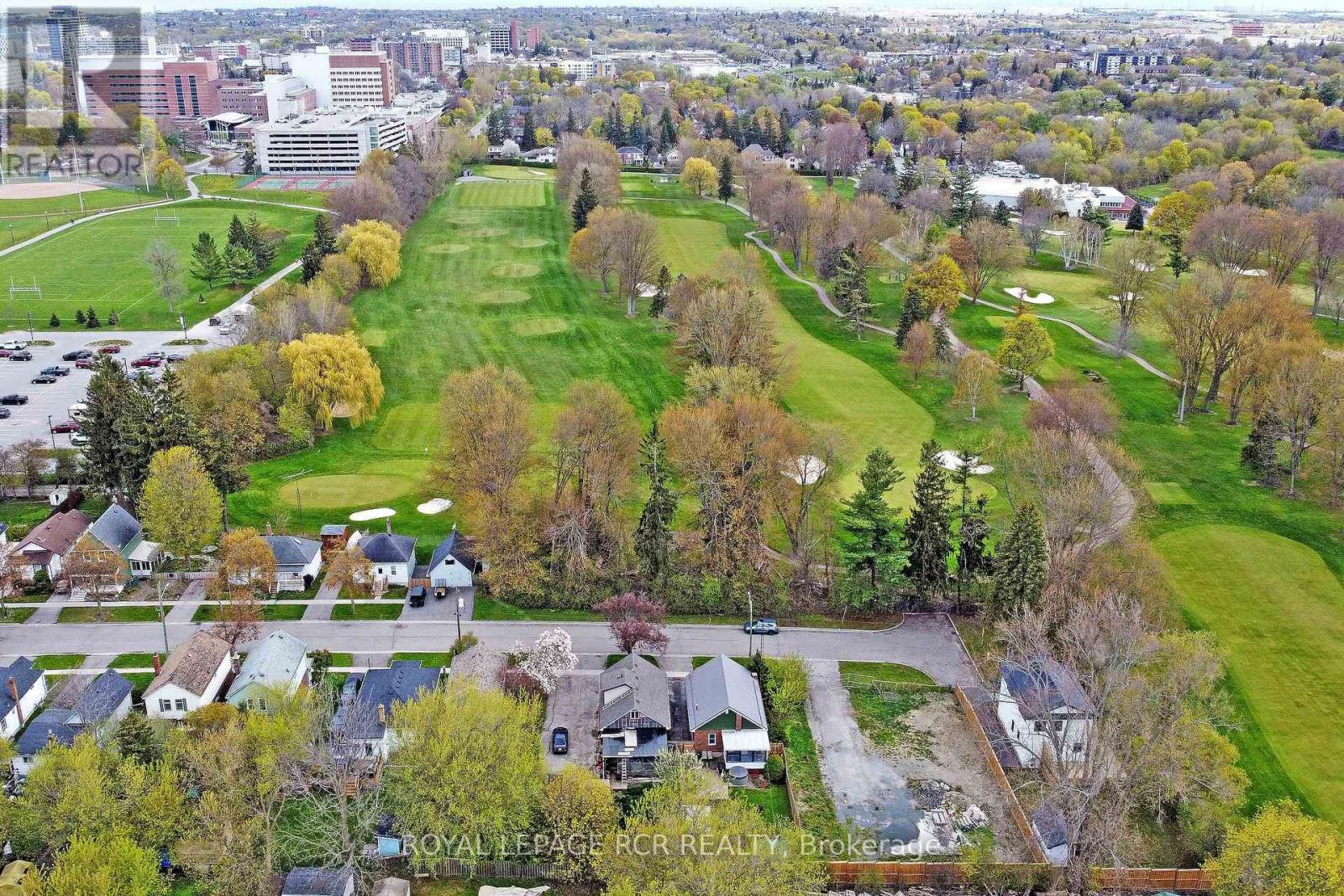 116 BUCKINGHAM AVENUE - 46