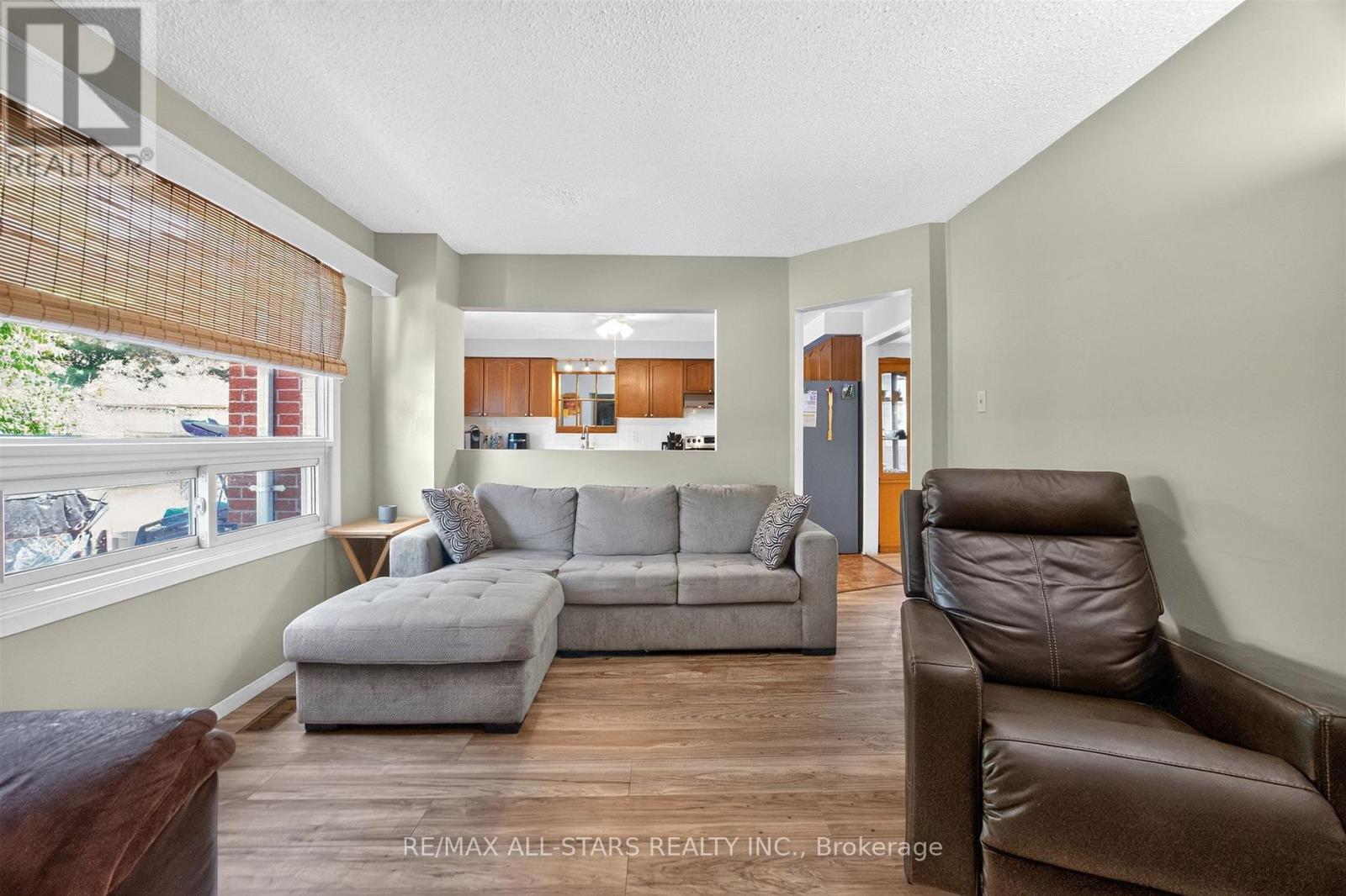 68 PATTERSON CRESCENT - 15