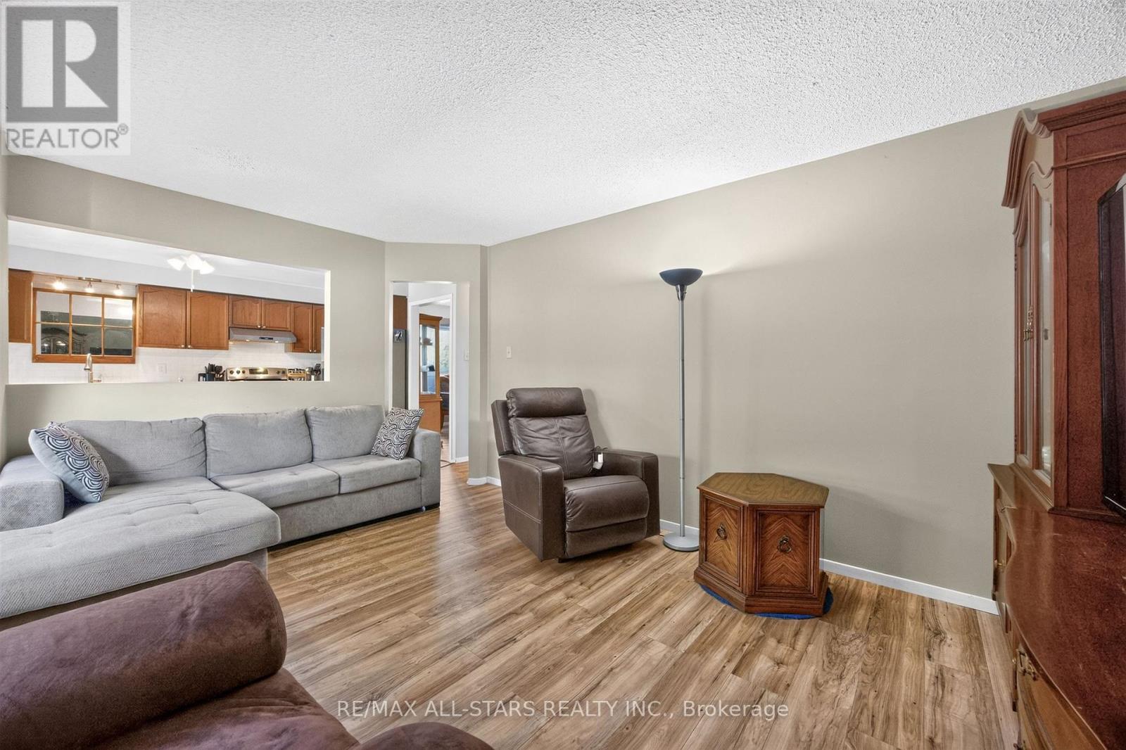 68 PATTERSON CRESCENT - 16