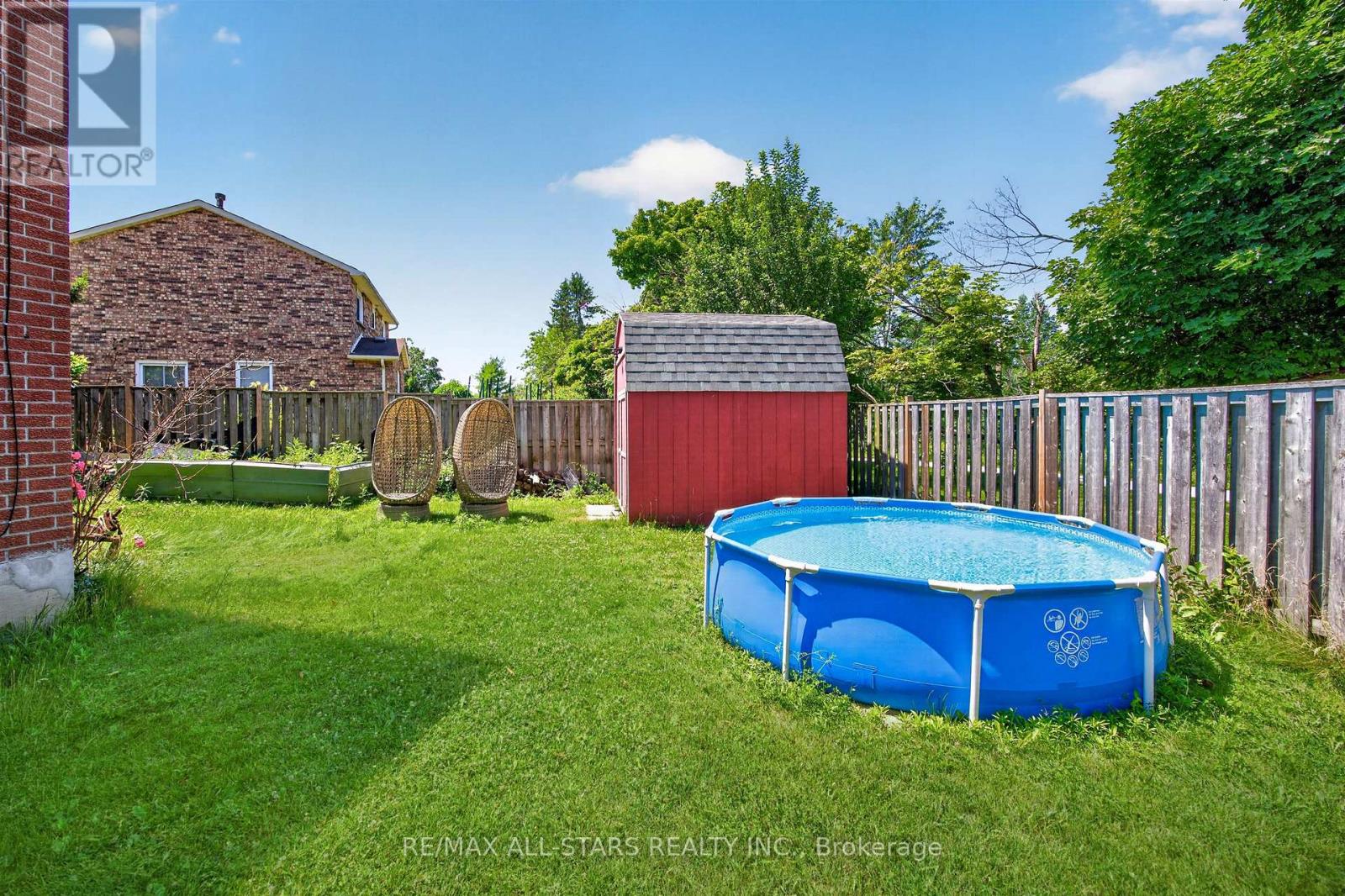 68 PATTERSON CRESCENT - 35