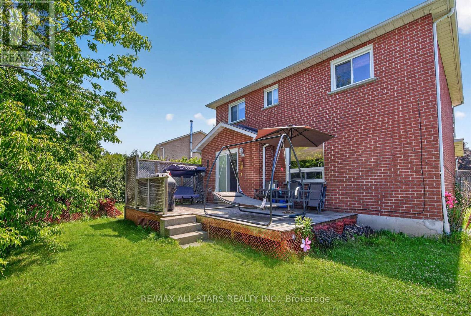 68 PATTERSON CRESCENT - 36