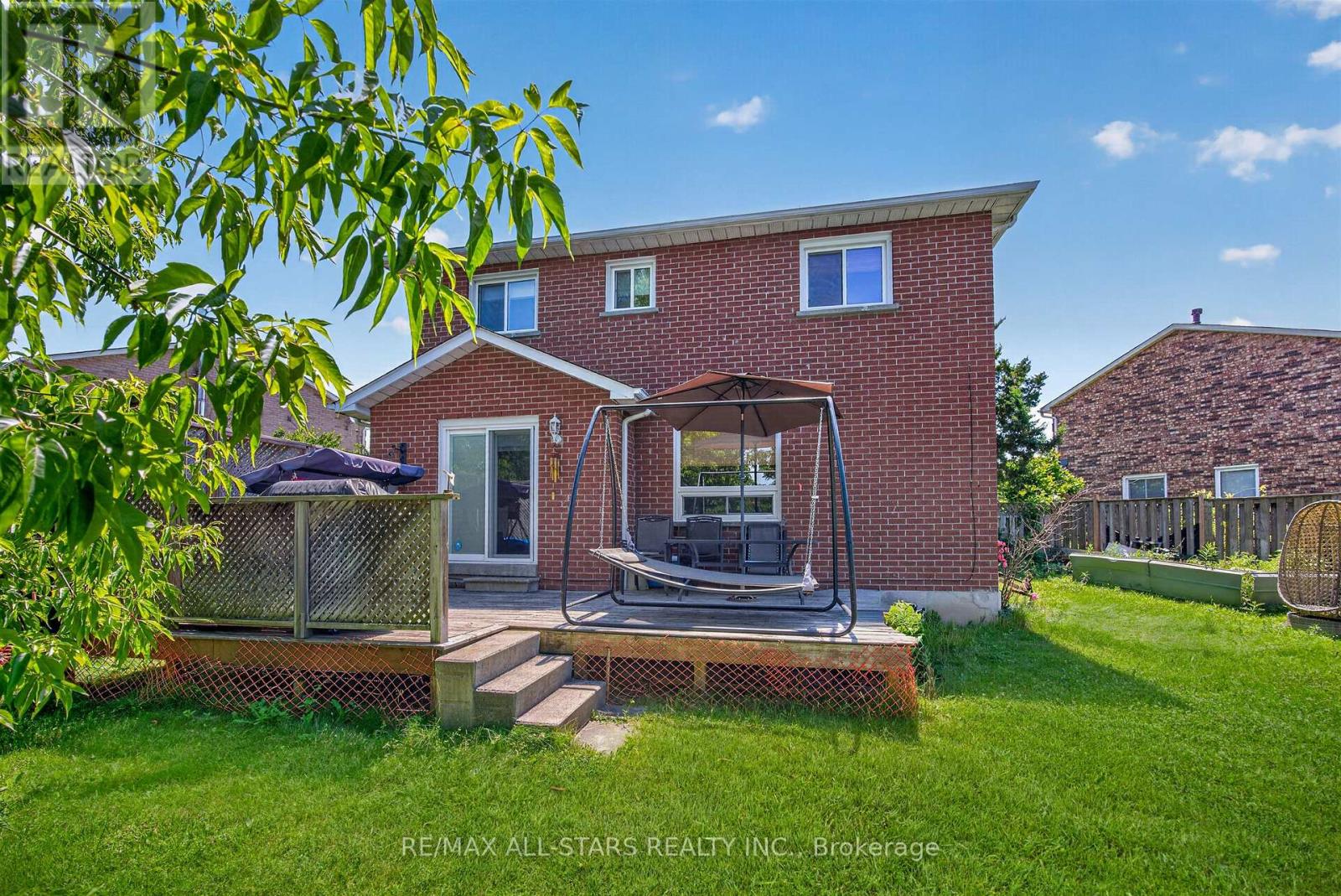 68 PATTERSON CRESCENT - 37