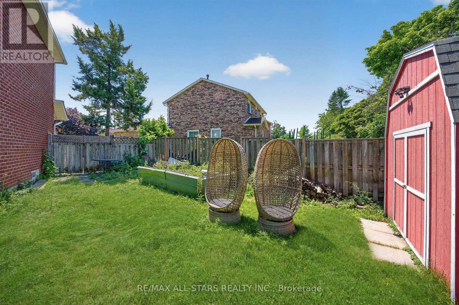 68 PATTERSON CRESCENT - 39