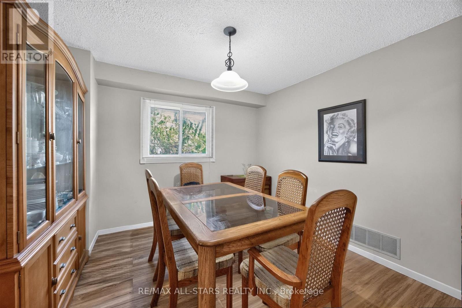 68 PATTERSON CRESCENT - 6