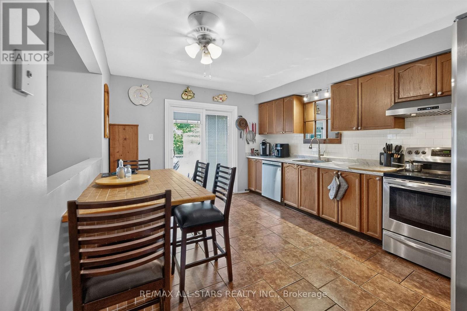 68 PATTERSON CRESCENT - 9