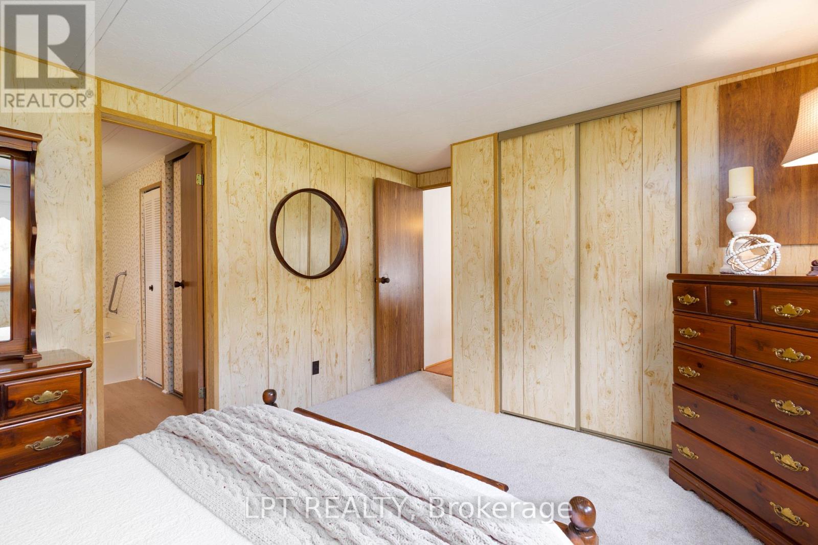 11 GENEVA COURT - Image 14