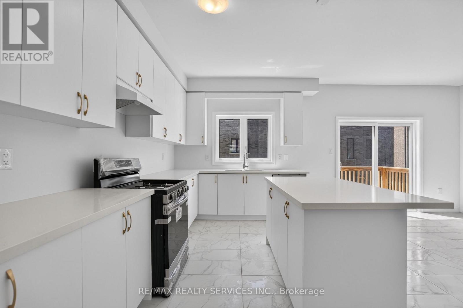 244 WARDEN STREET - 26