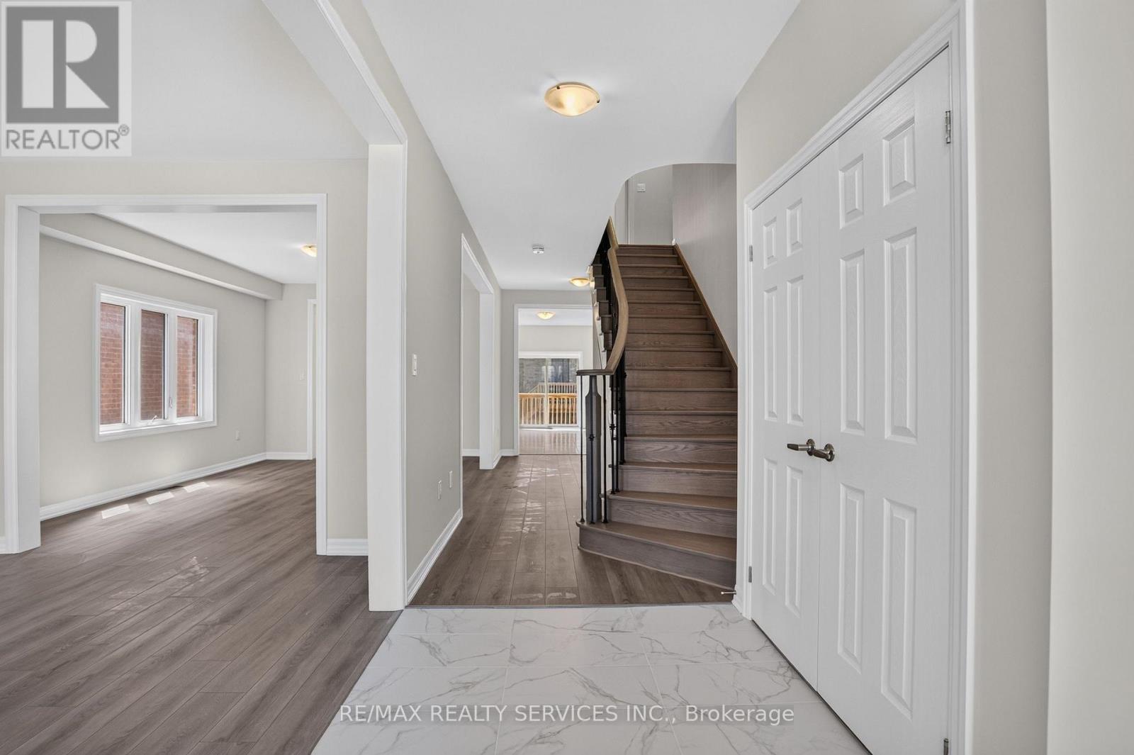 244 WARDEN STREET - 6