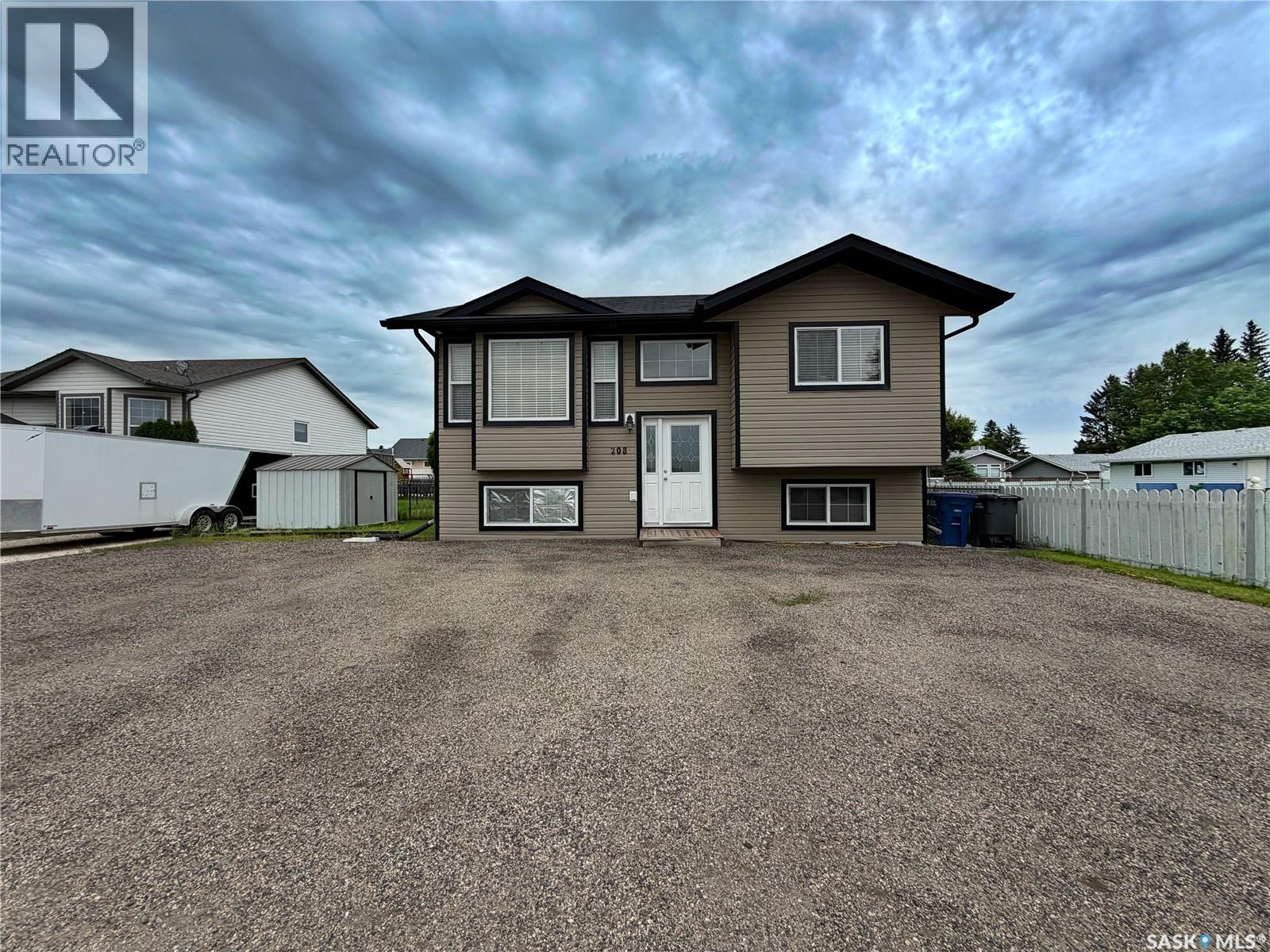 208 Kelly STREET - 1