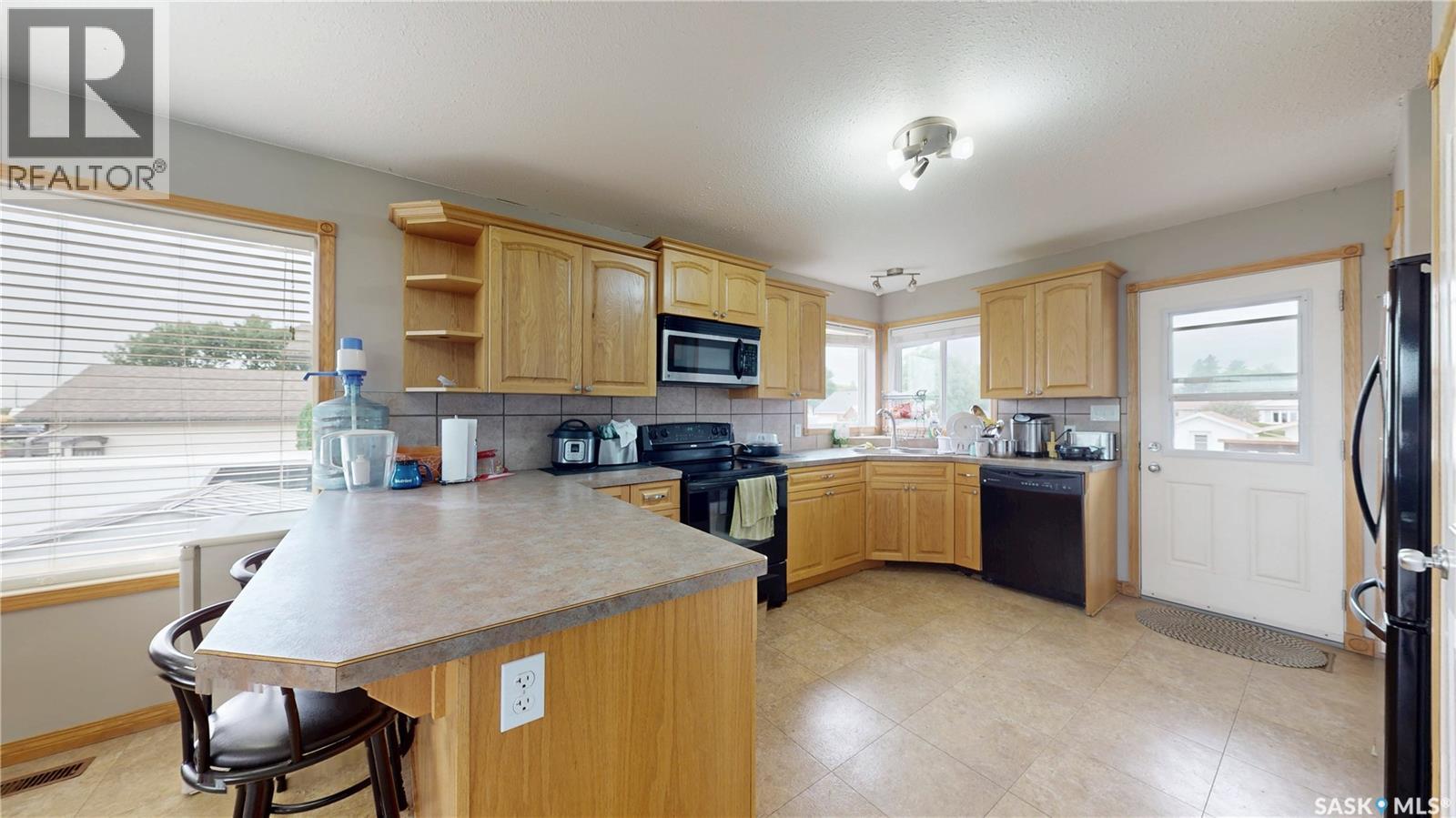 208 Kelly STREET - 10
