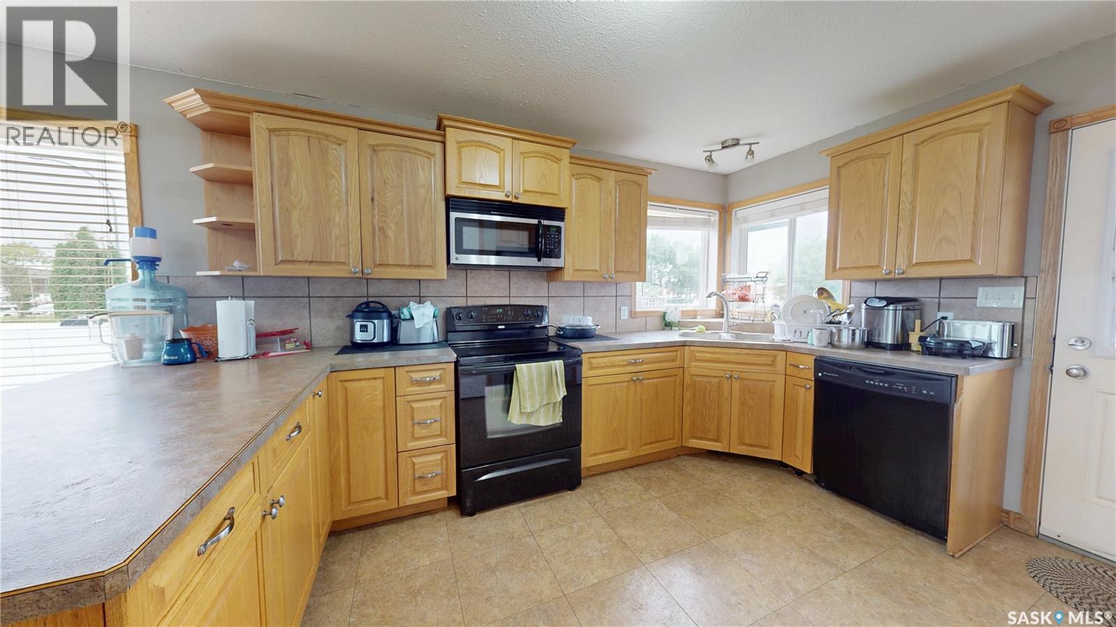 208 Kelly STREET - 11