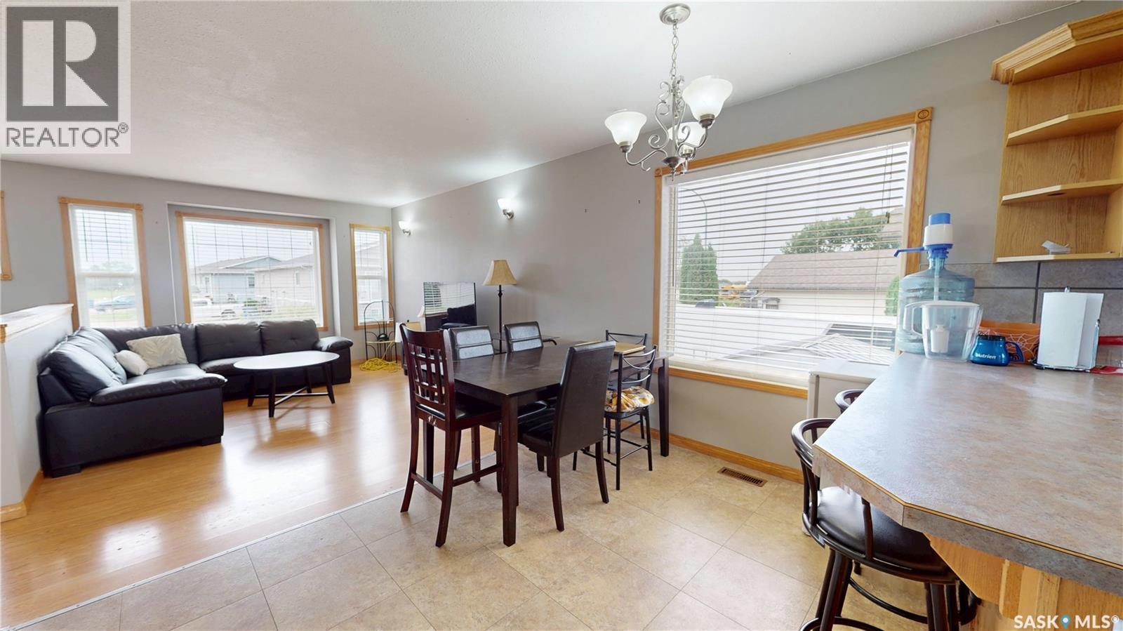 208 Kelly STREET - 13
