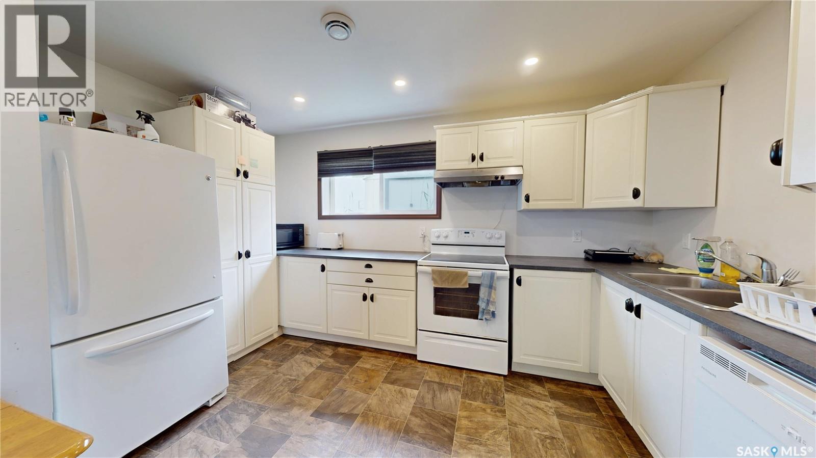 208 Kelly STREET - 28