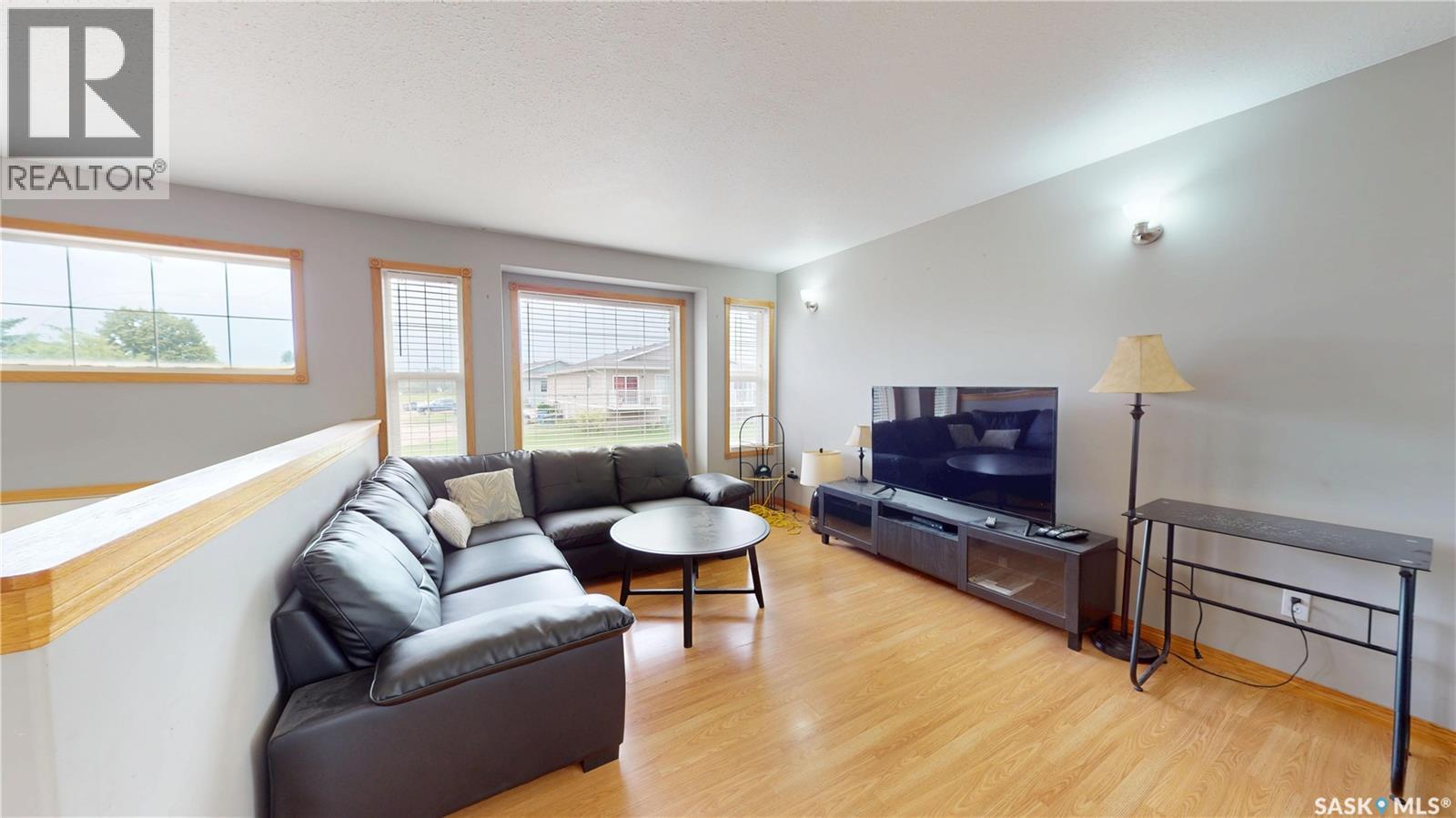 208 Kelly STREET - 6