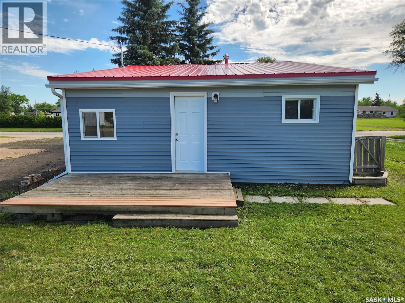 811 97th AVENUE - 2