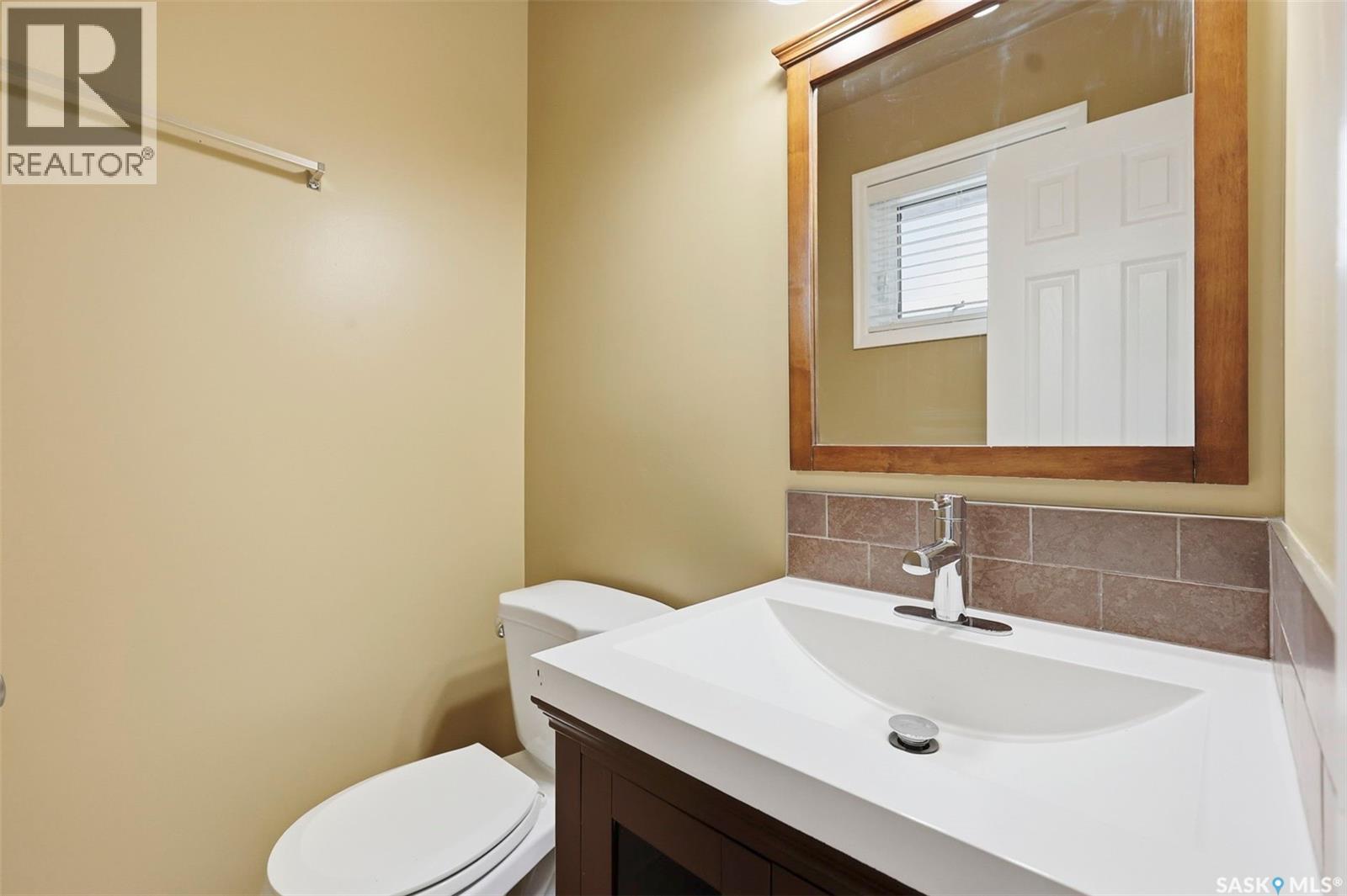 210 Laval CRESCENT - Image 18