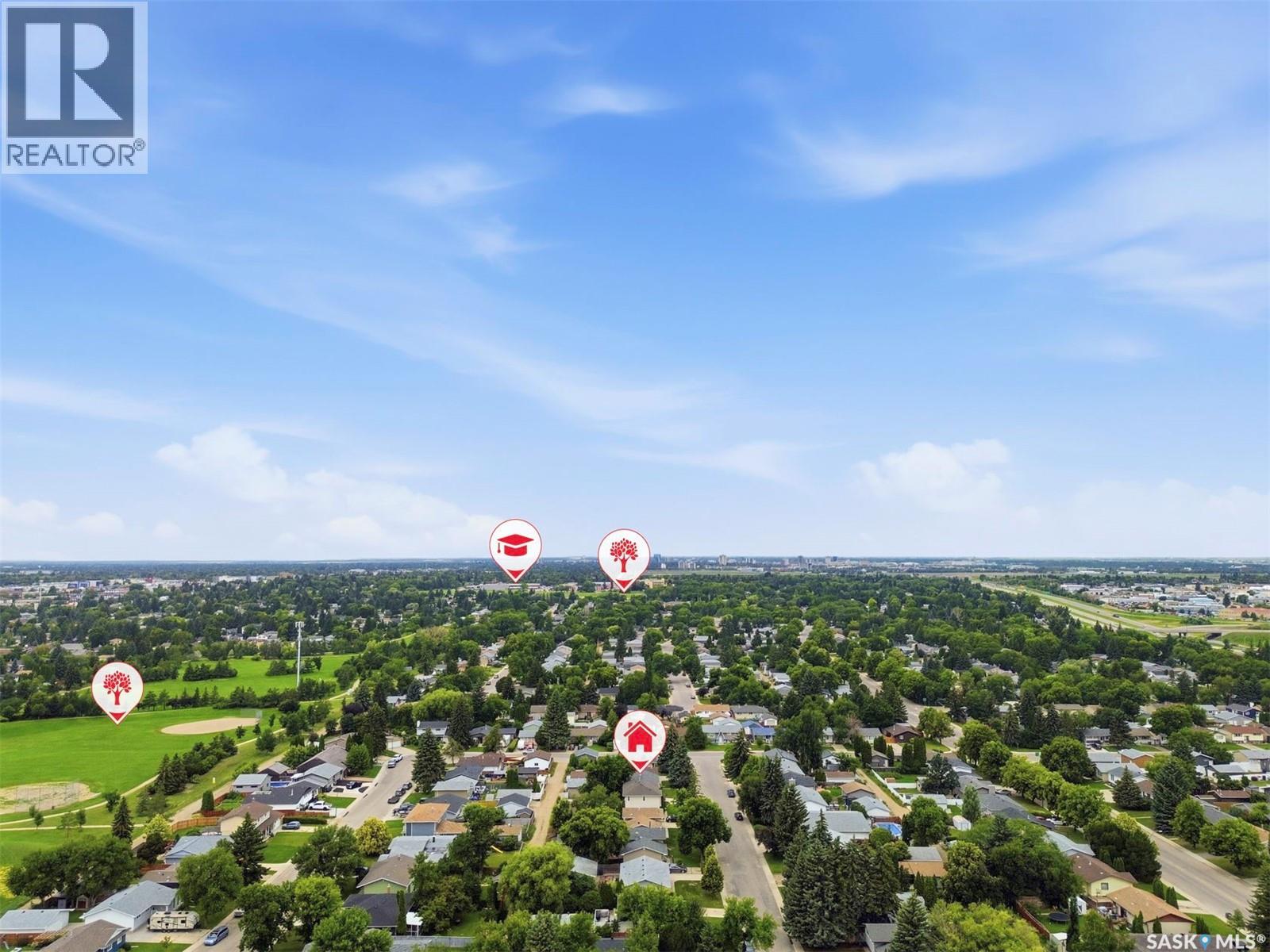 210 Laval CRESCENT - Image 44