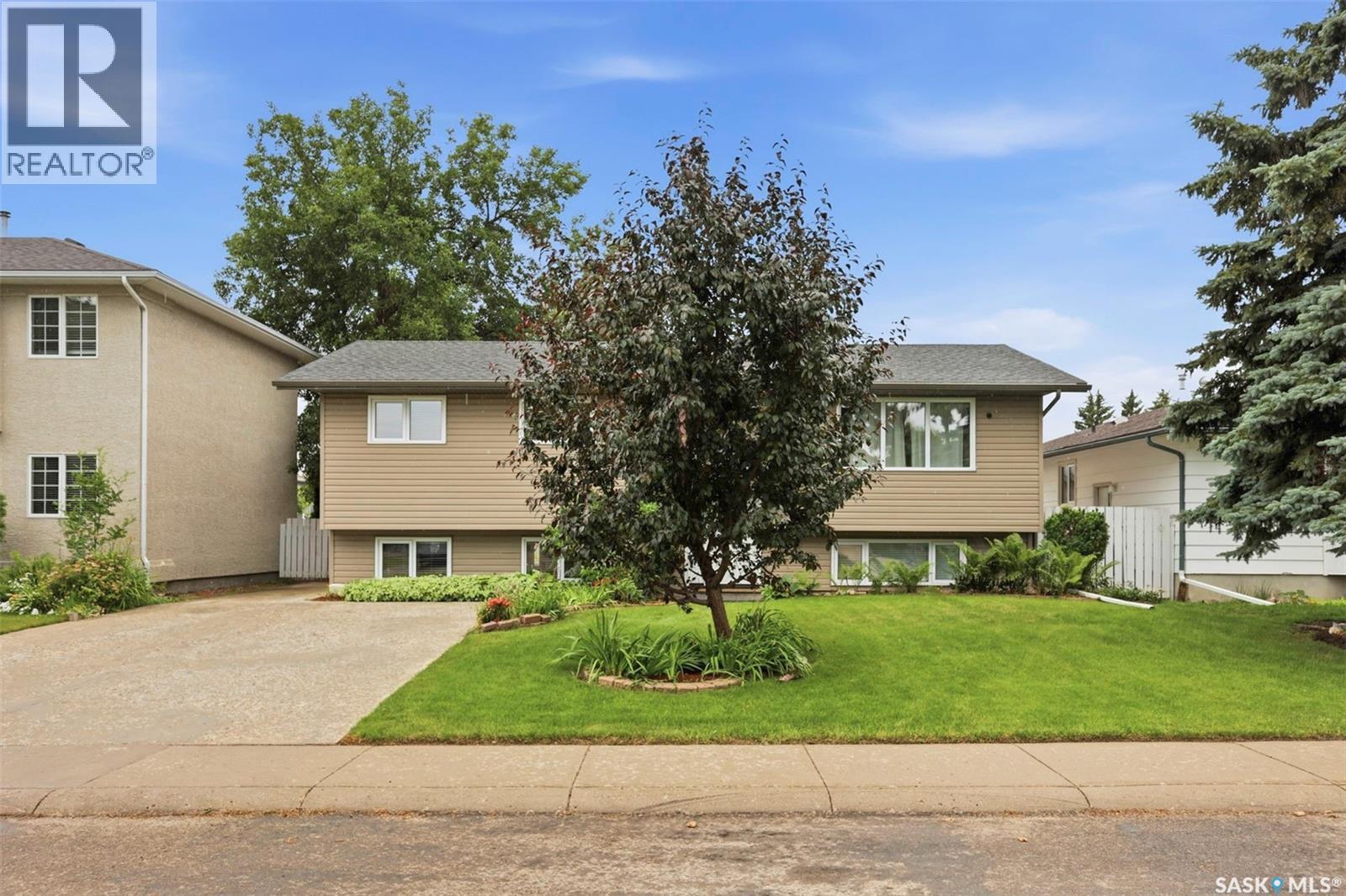 210 Laval CRESCENT - Image 6