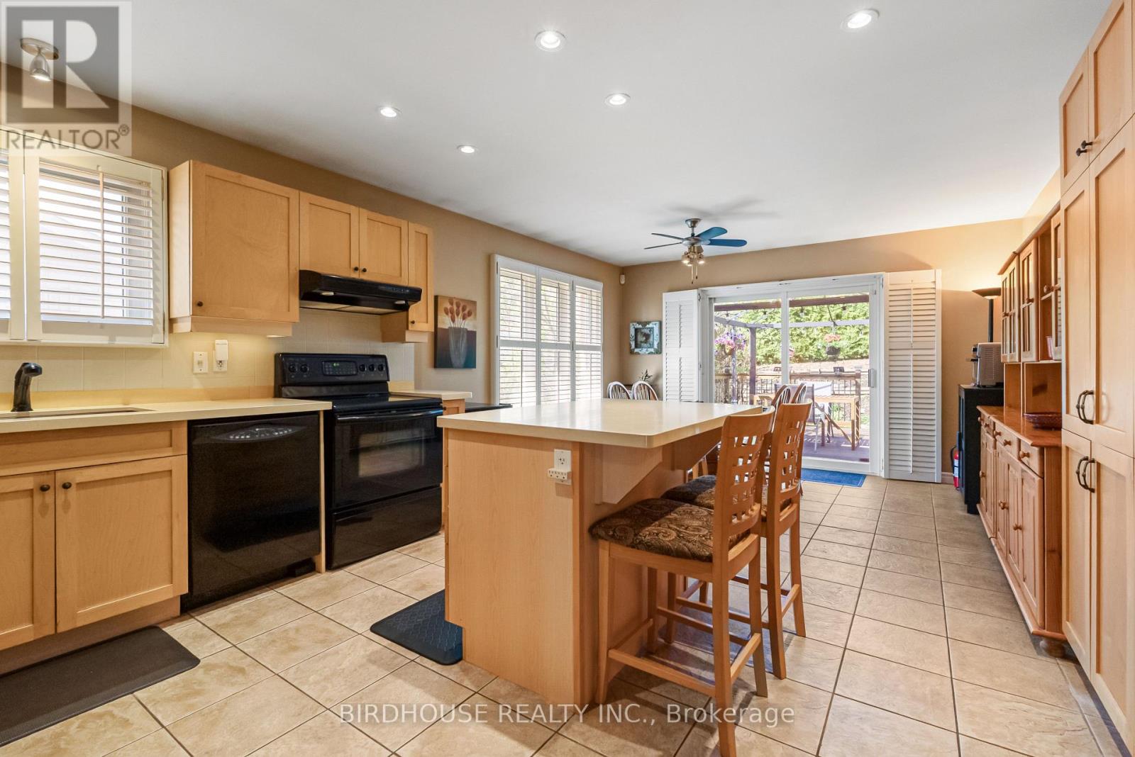 2309 SUMAC STREET - 11