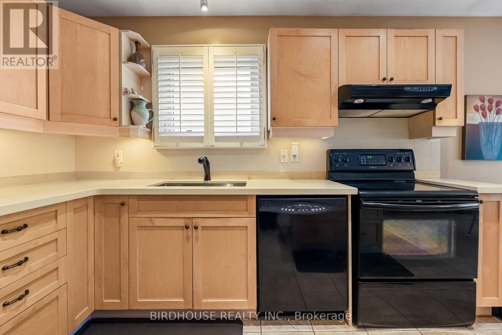 2309 SUMAC STREET - 12