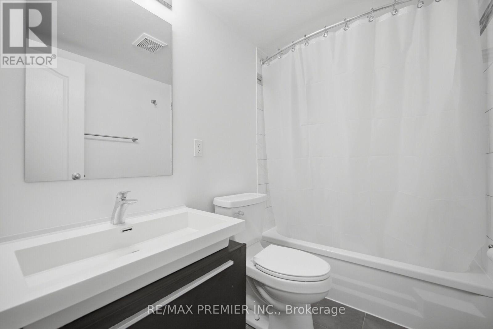 #107 3460 KEELE STREET - Image 21