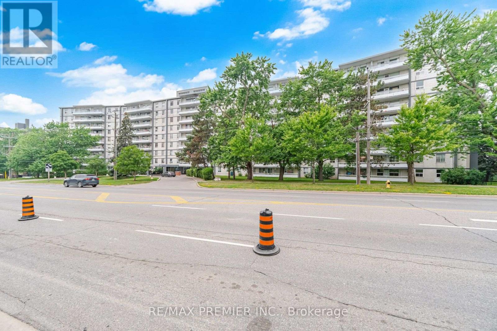 #107 3460 KEELE STREET - 27