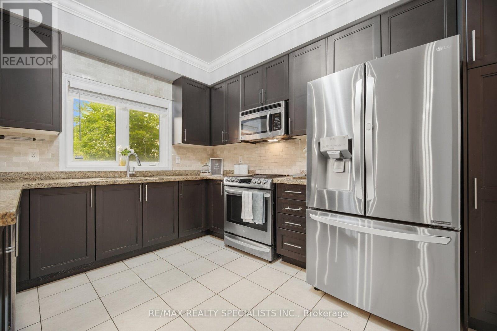 227 MINTO CRESCENT - 20