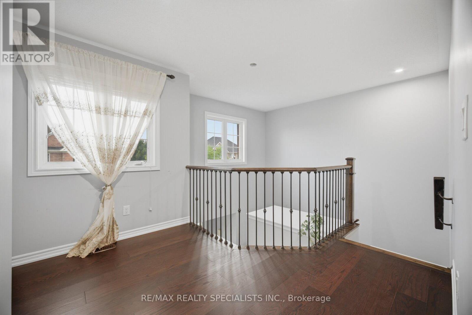 227 MINTO CRESCENT - 26
