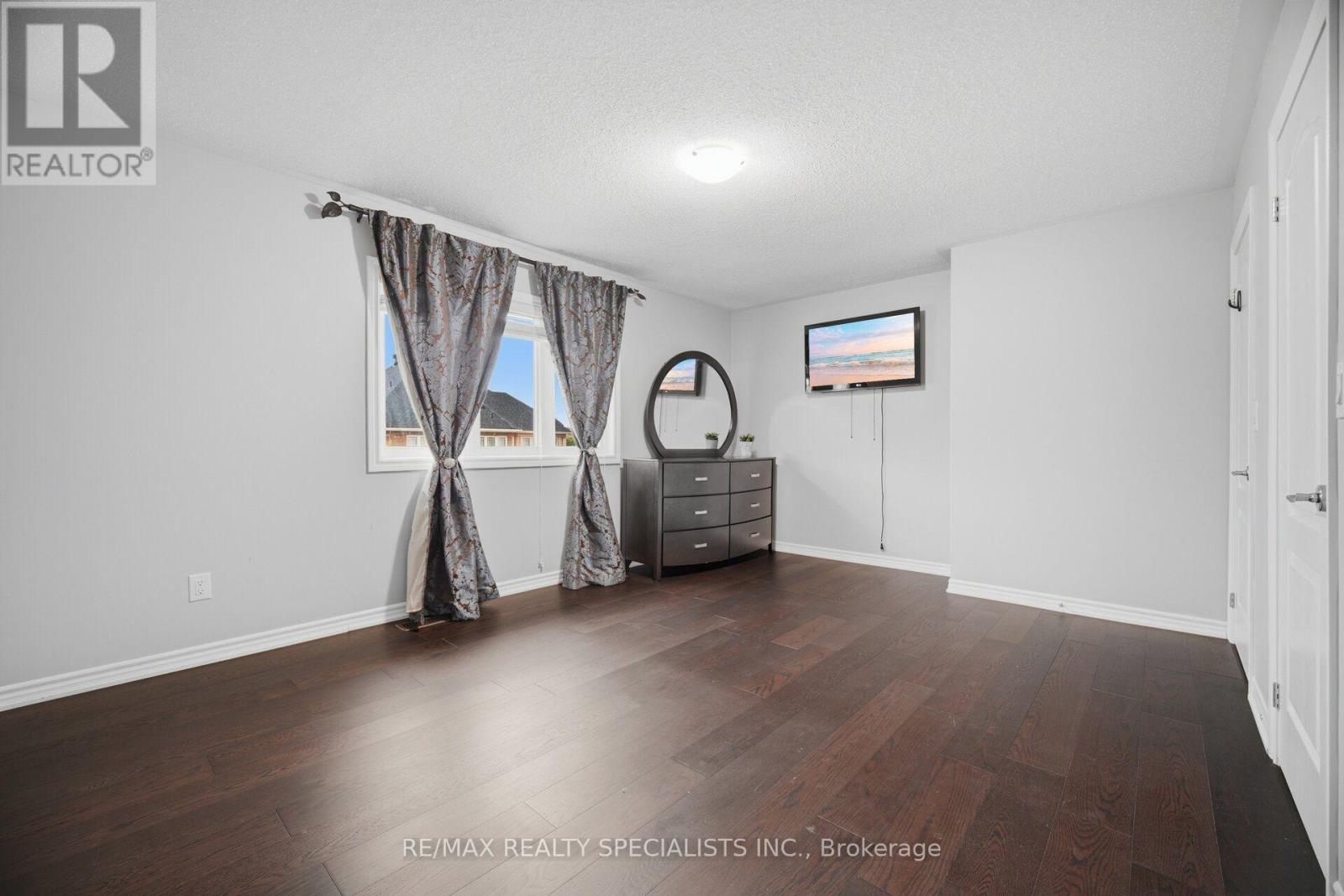 227 MINTO CRESCENT - 28