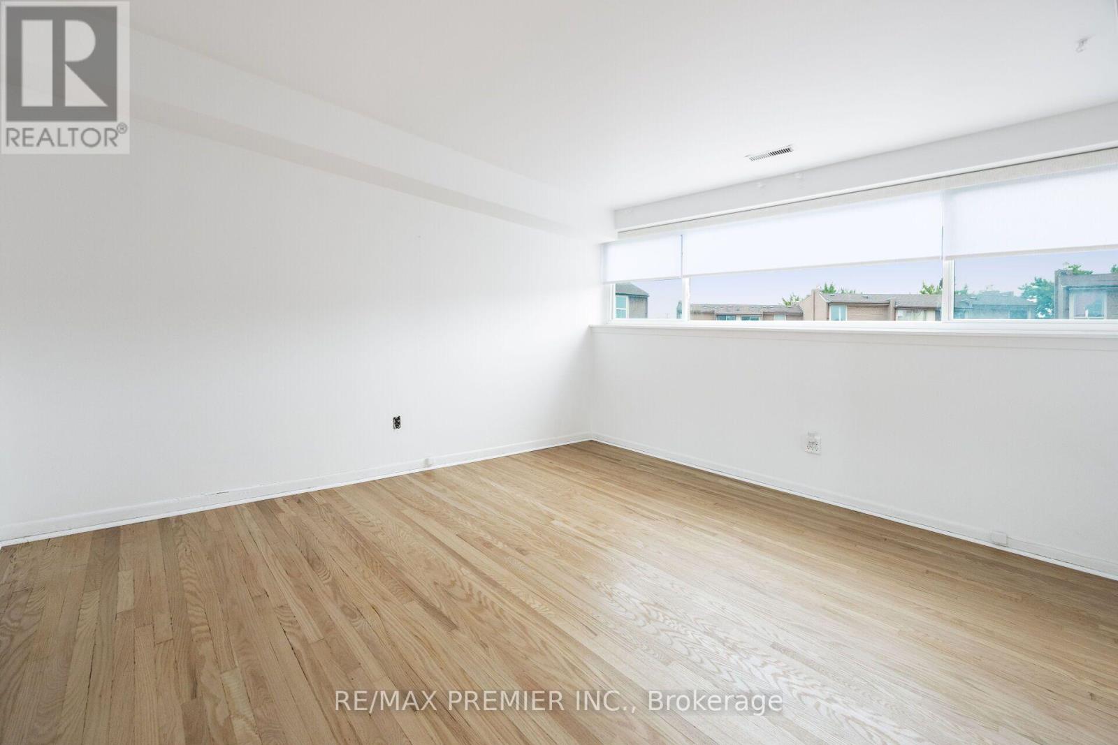 #82 248 JOHN GARLAND BOULEVARD - Image 18