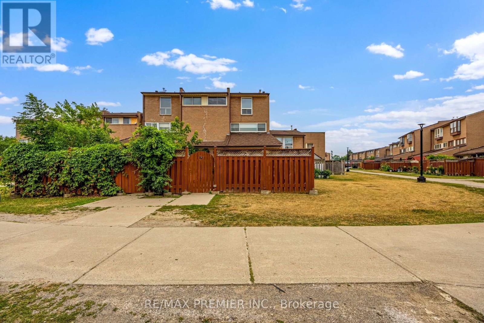 #82 248 JOHN GARLAND BOULEVARD - Image 29