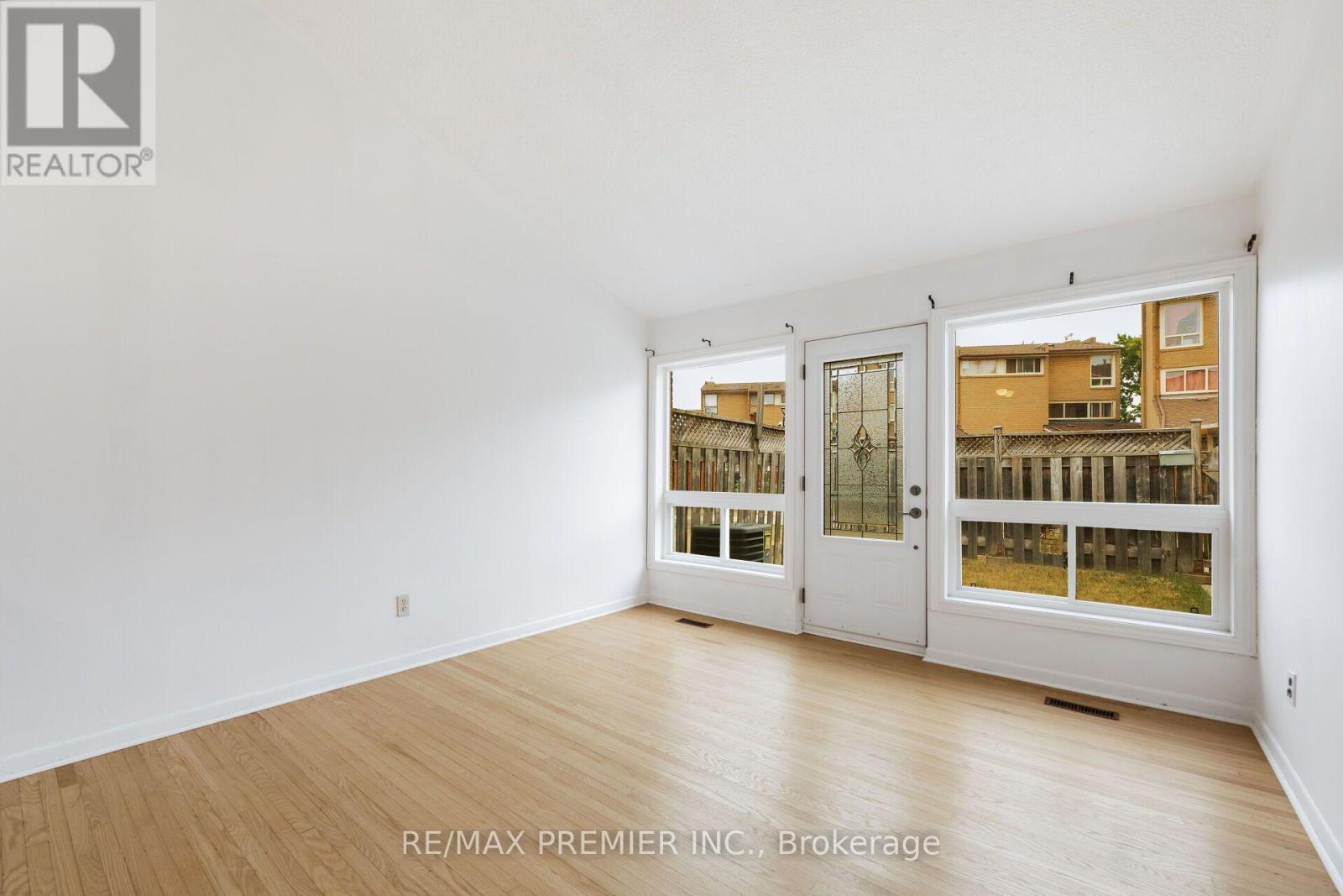 #82 248 JOHN GARLAND BOULEVARD - Image 6