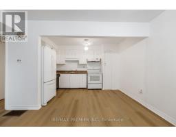 82 - 248 John Garland Boulevard, Toronto, ON M9V1N8 Photo 12