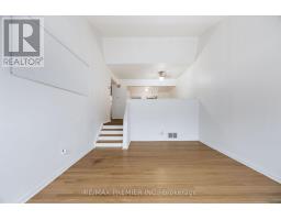 82 - 248 John Garland Boulevard, Toronto, ON M9V1N8 Photo 9